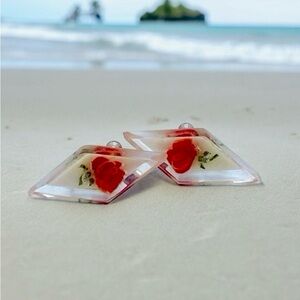 Vintage Clear Resin Encased Carved Roses Diamond Shape Screw-back Earrings